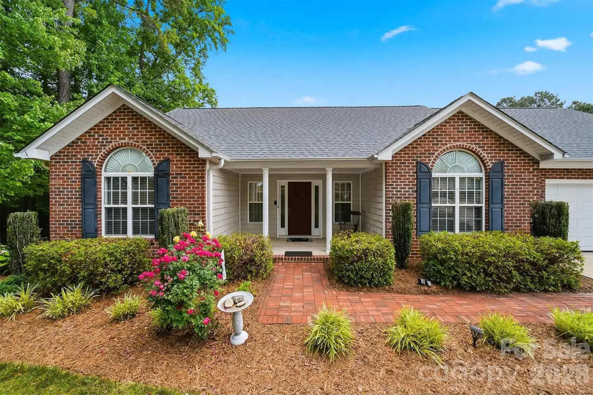 3422 N Bay Drive, Granite Falls, NC 28630 - #1