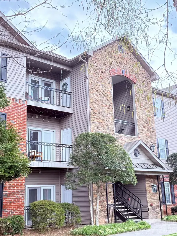 435 Appeldoorn Circle, Asheville, NC 28803