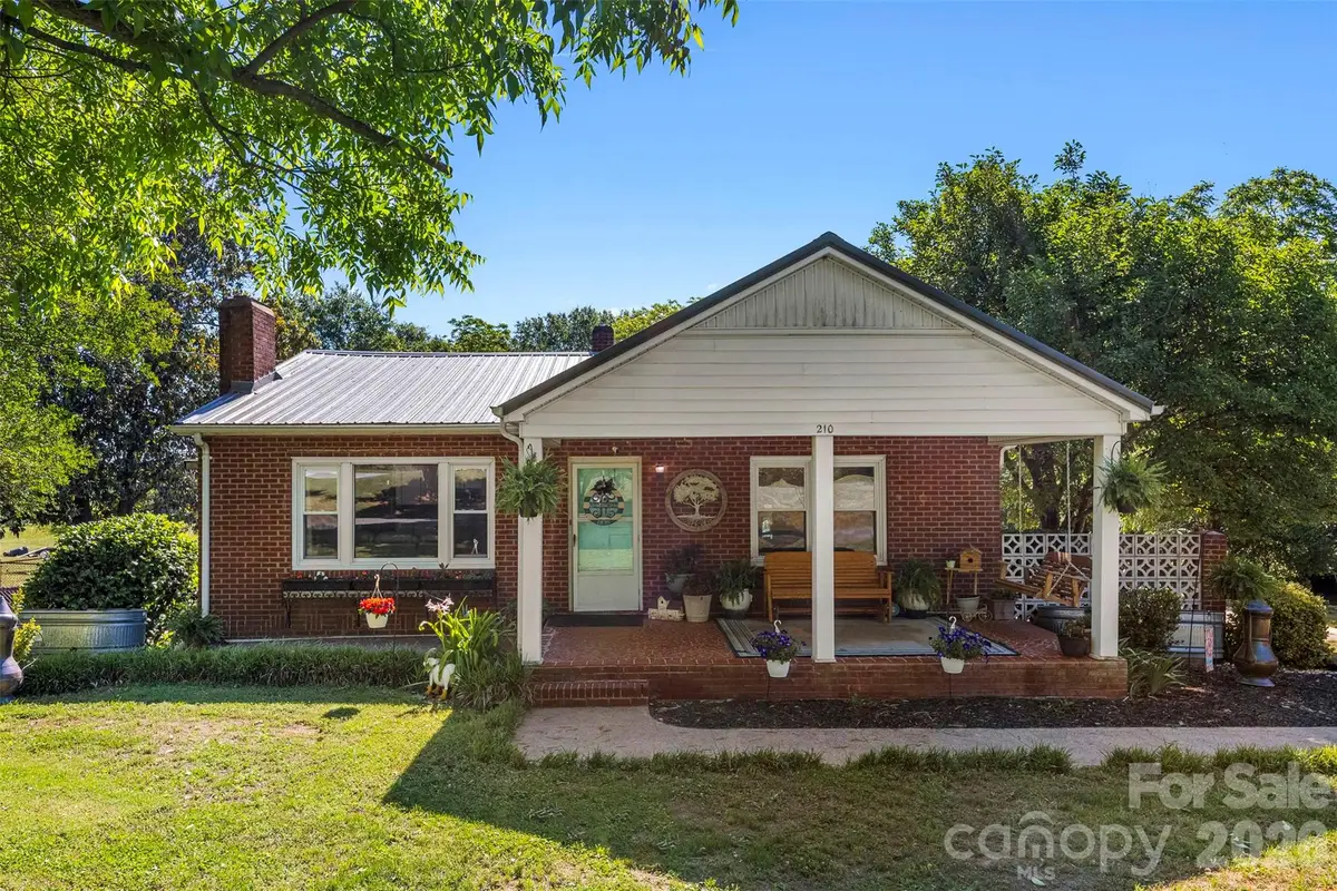 210 Stockton Street, Shelby, NC 28150 - #1