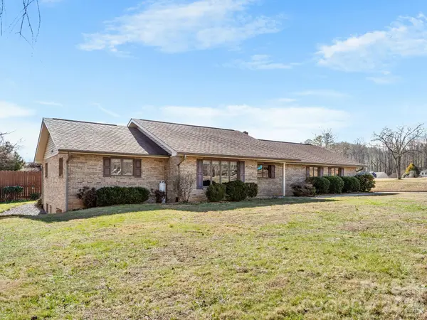 1287 Charlotte Highway, Fairview, NC 28730