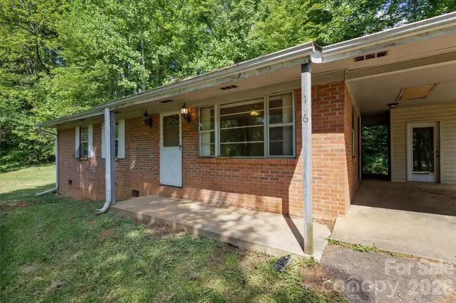156 Old Sweetwater Road, Robbinsville, NC 28771 - #2