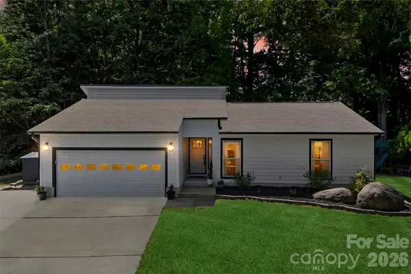 9524 Rainbow Forest Drive, Charlotte, NC 28277