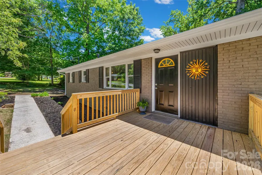 2111 Shalimar Drive, Charlotte, NC 28216 - #2