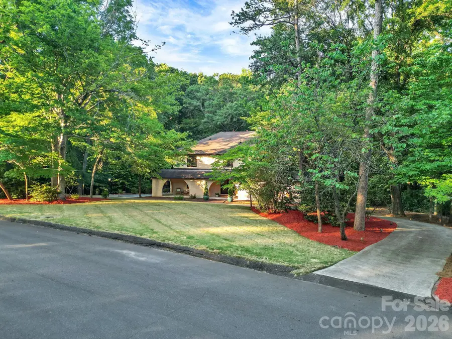 6512 Carmel Hills Drive, Charlotte, NC 28226 - #2