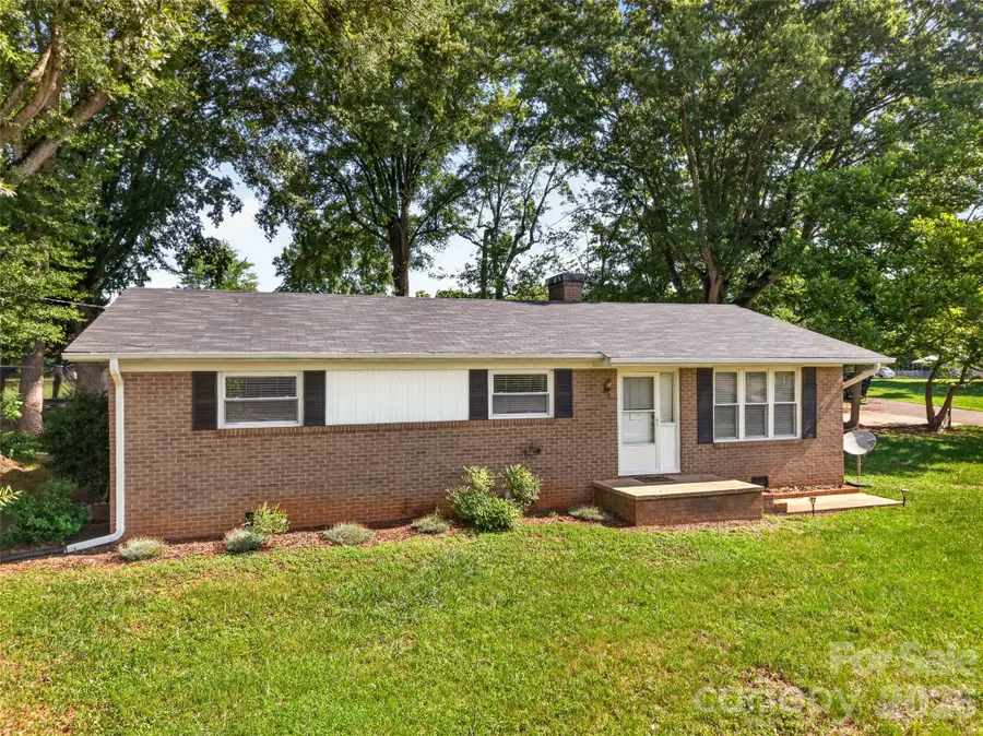 1771 24th Avenue Court Ne, Hickory, NC 28601 - #3