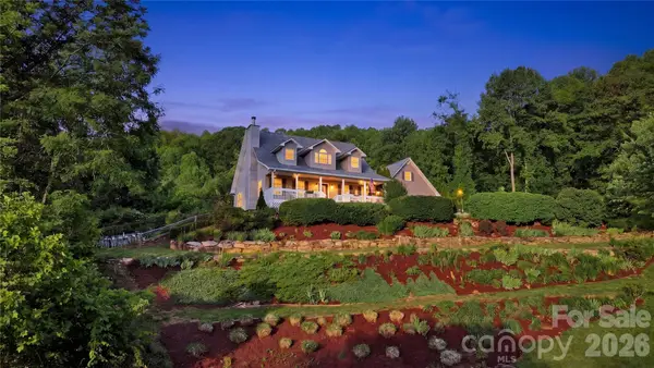 15 Racoon Point, Canton, NC 28716