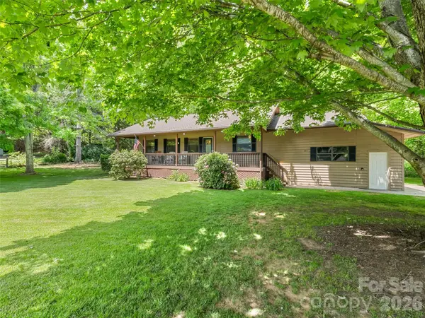 165 Clearwater Drive, Waynesville, NC 28785