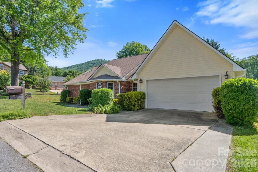 2 Gatehouse Court, Asheville, NC 28803 - #2