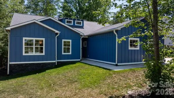 3813 54th Avenue Ne, Hickory, NC 28601