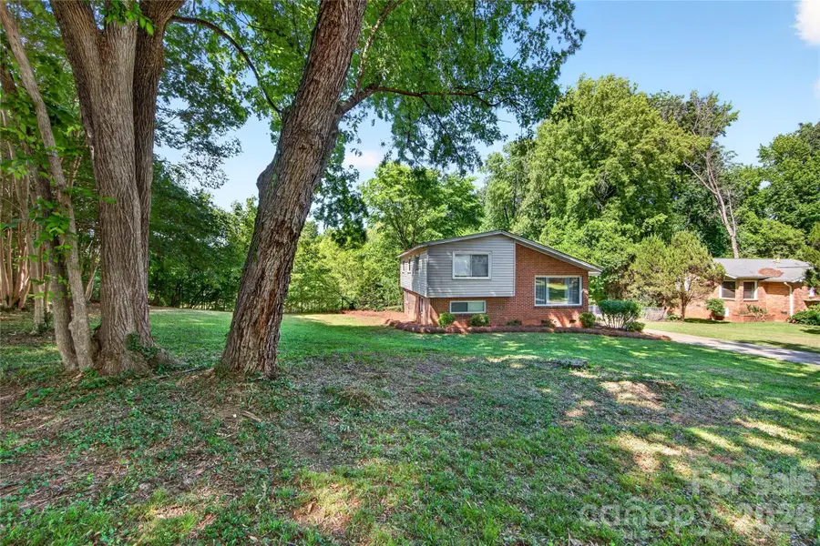 501 Kenlough Drive, Charlotte, NC 28209 - #3