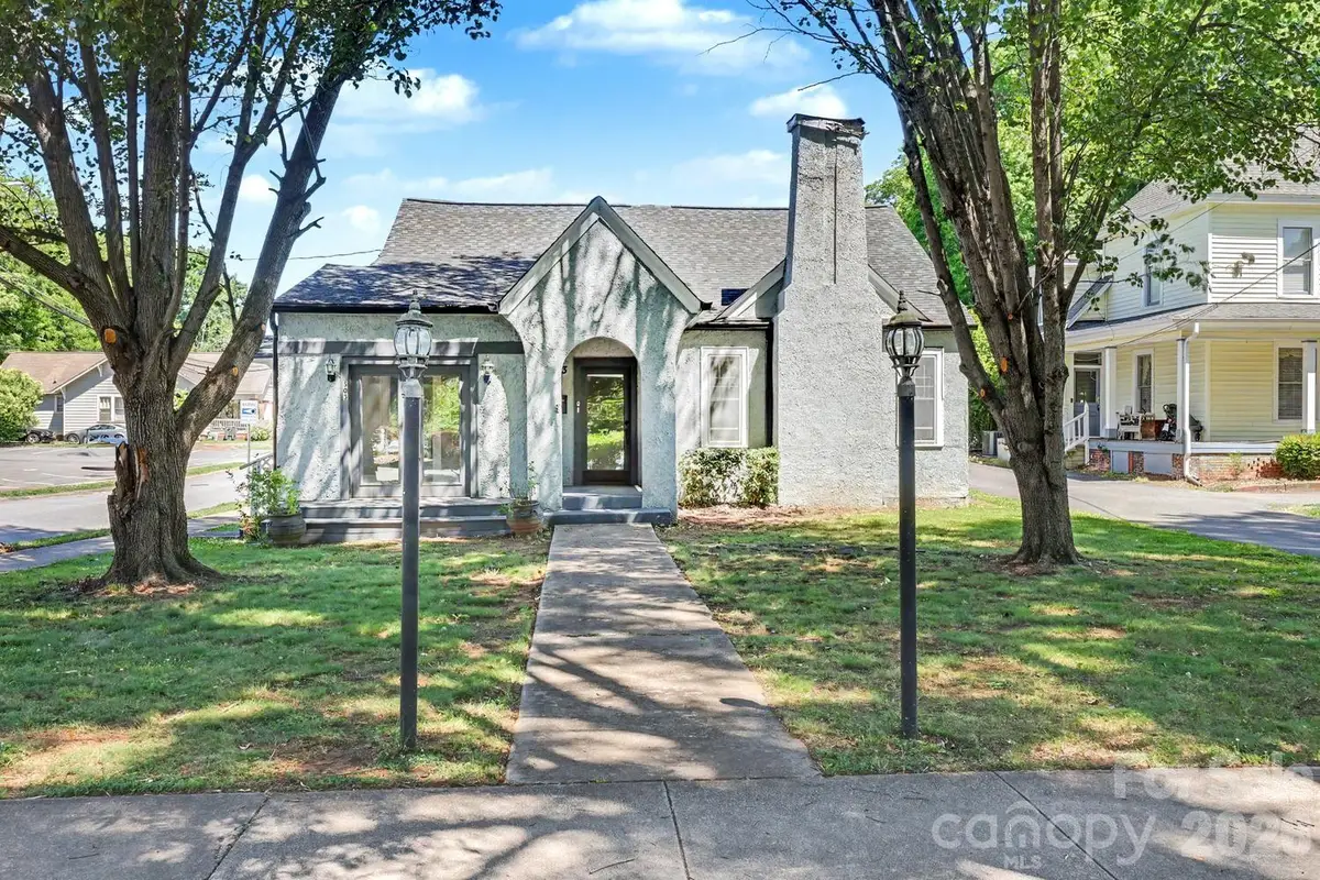 503 E Broad Street, Statesville, NC 28677 - #1