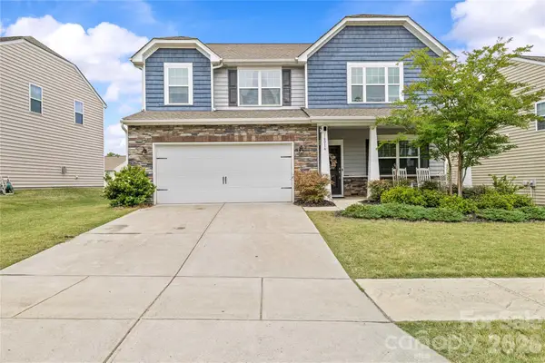16016 Harbor Hill Drive, Charlotte, NC 28273
