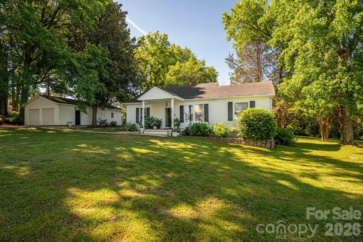 501 S 6th Street, Bessemer City, NC 28016 - #1