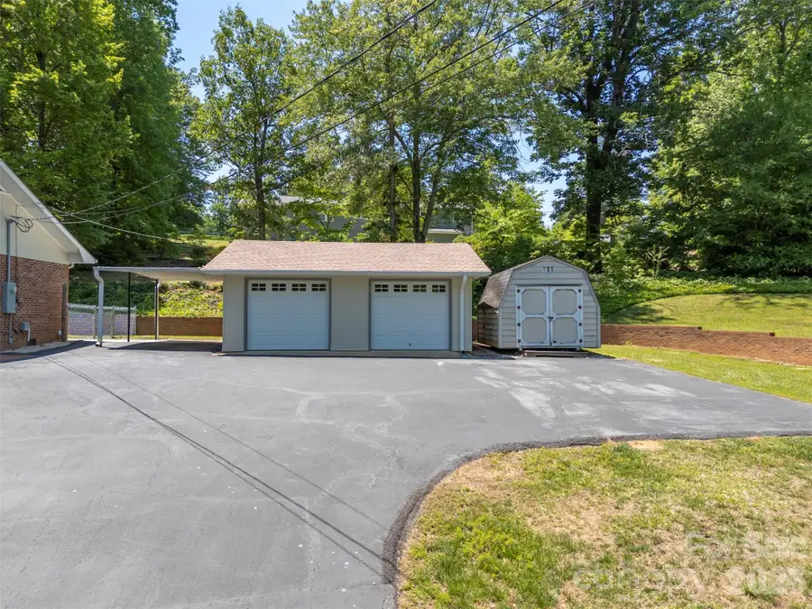 113 Chestnut Road, Landrum, SC 29356 - #3