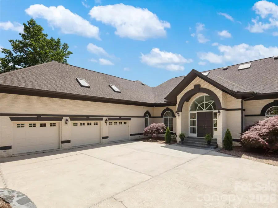 813 Rickel Drive, Hendersonville, NC 28739 - #2