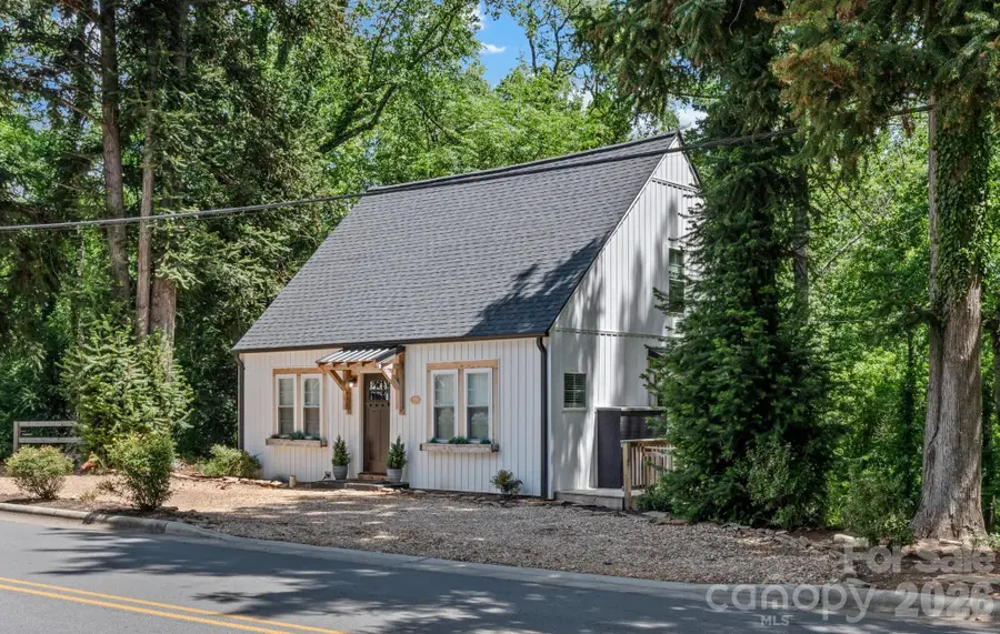 706 Elk Spur Street, Elkin, NC 28621 - #2