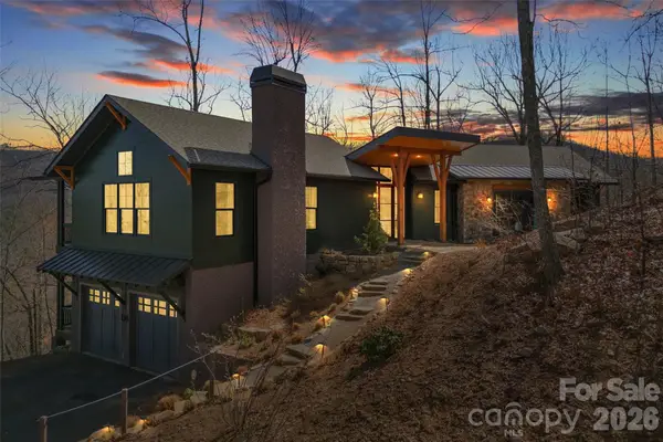 159 Settings Boulevard, Black Mountain, NC 28711