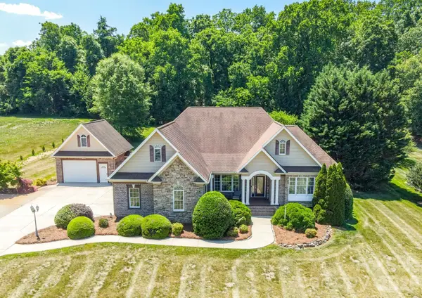 137 Natures Trail, Statesville, NC 28625