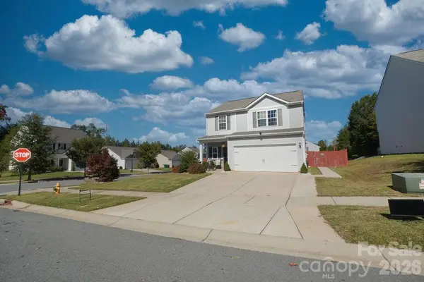 9728 Crooms Court, Charlotte, NC 28215