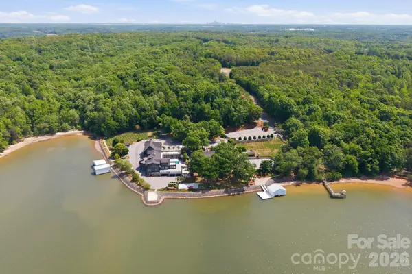 9719 Nine Eagles Lane, Charlotte, NC 28278