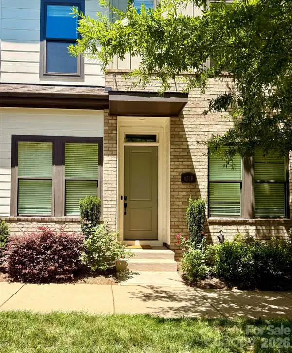 6318 Southgrove Street, Charlotte, NC 28277
