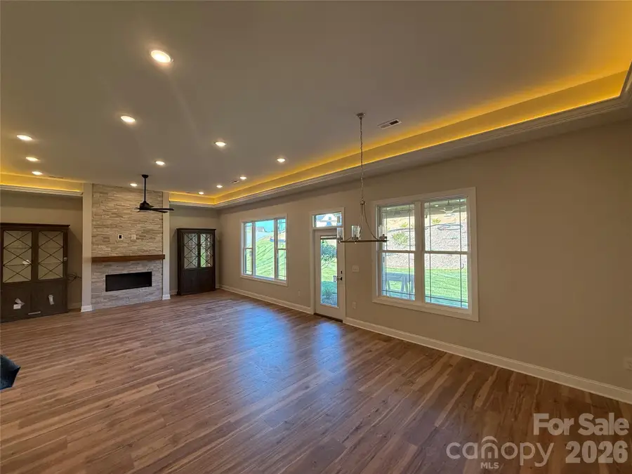 4559 Holly Circle Ne, Conover, NC 28613 - #3