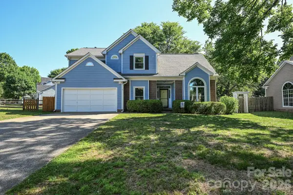 9101 Castlebay Drive, Charlotte, NC 28277