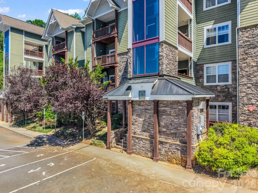 2000 Olde Eastwood Village Boulevard #3B, Asheville, NC 28803 - #2