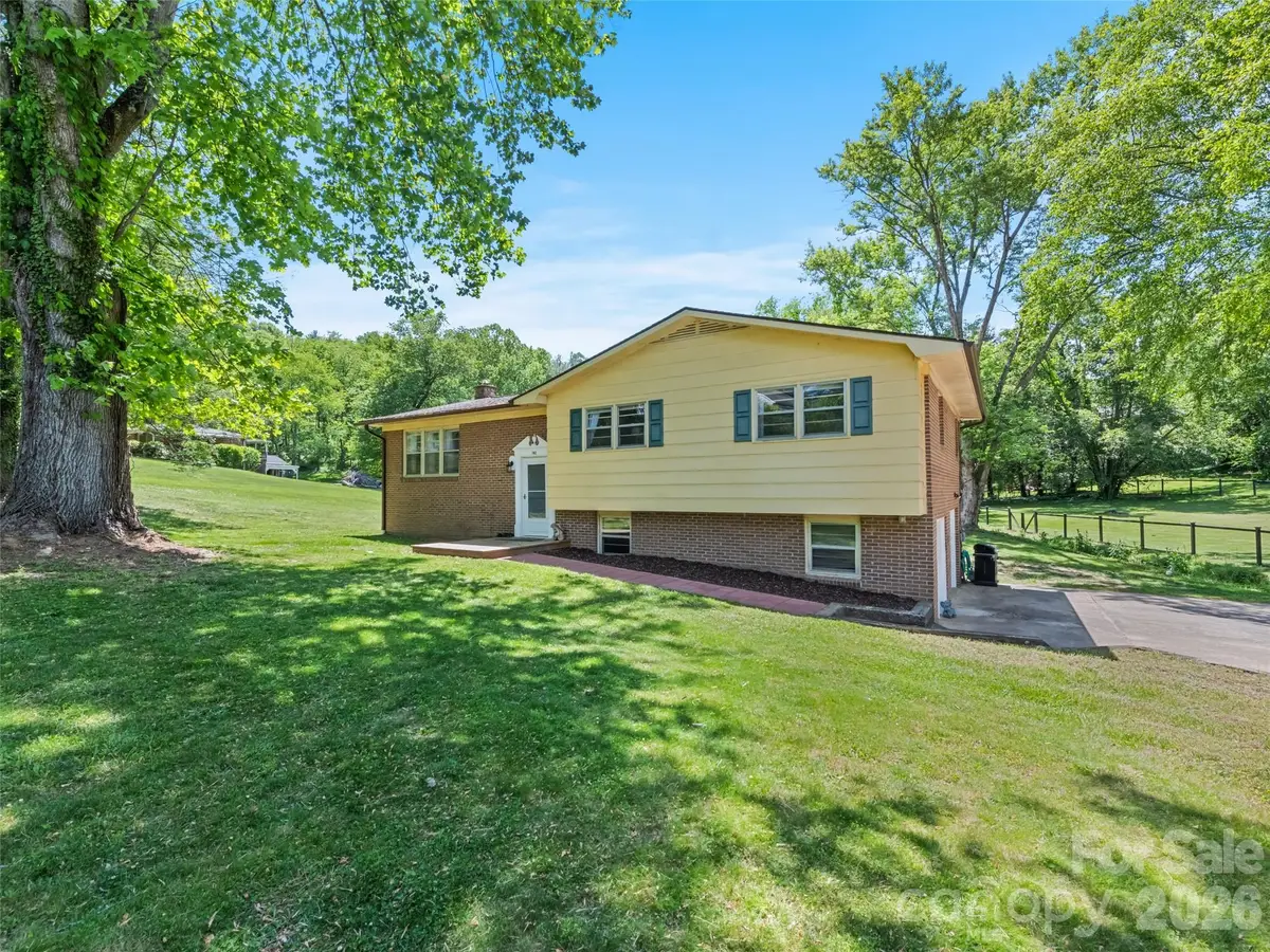 182 Fairway Hills Drive, Waynesville, NC 28786 - #1
