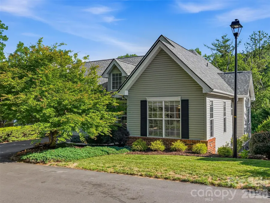 117 Hibiscus Lane, Asheville, NC 28803 - #3
