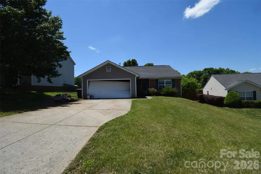 633 Overlook Road, Lowell, NC 28098 - #2