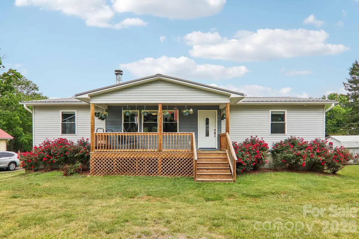 527 Trammell Avenue, Canton, NC 28716 - #1