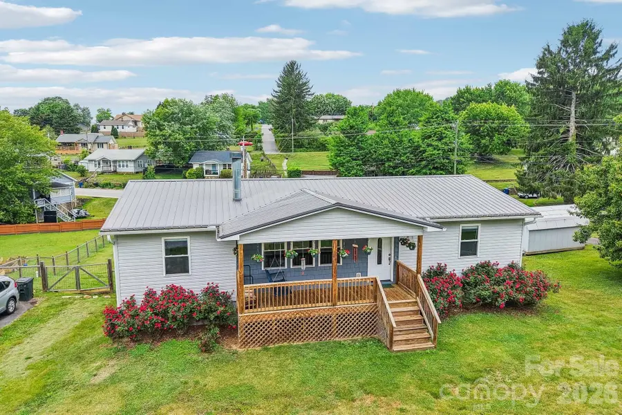 527 Trammell Avenue, Canton, NC 28716 - #2