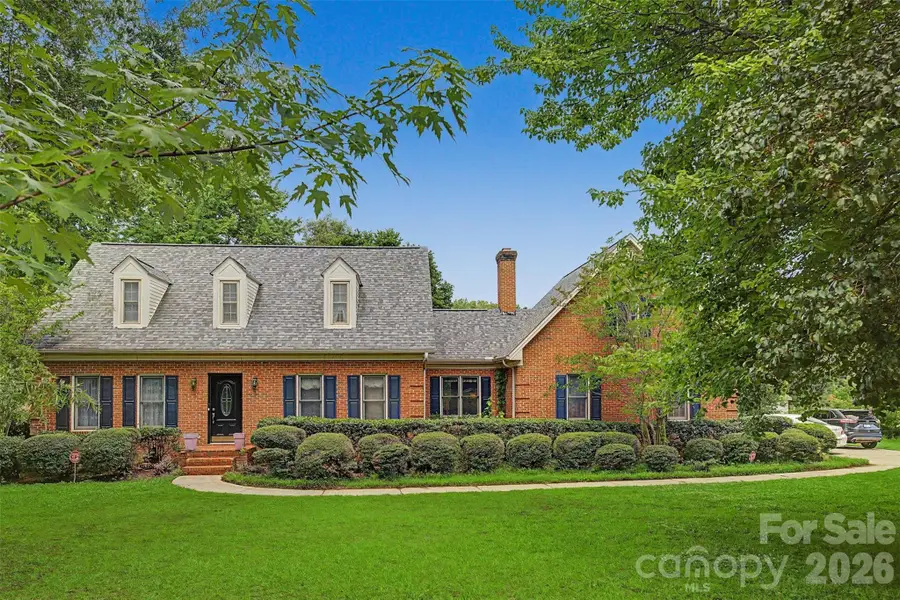 402 S Providence Road, Waxhaw, NC 28173 - #3