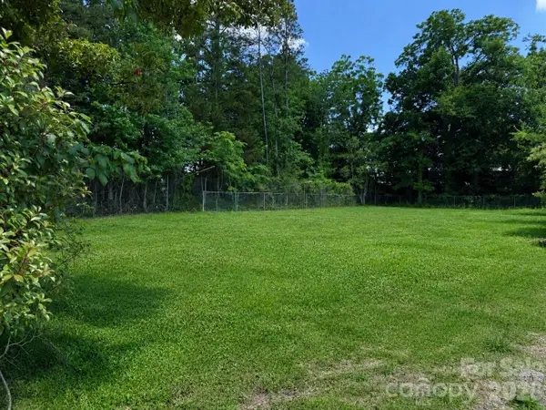 421 Dawn Circle, Charlotte, NC 28213