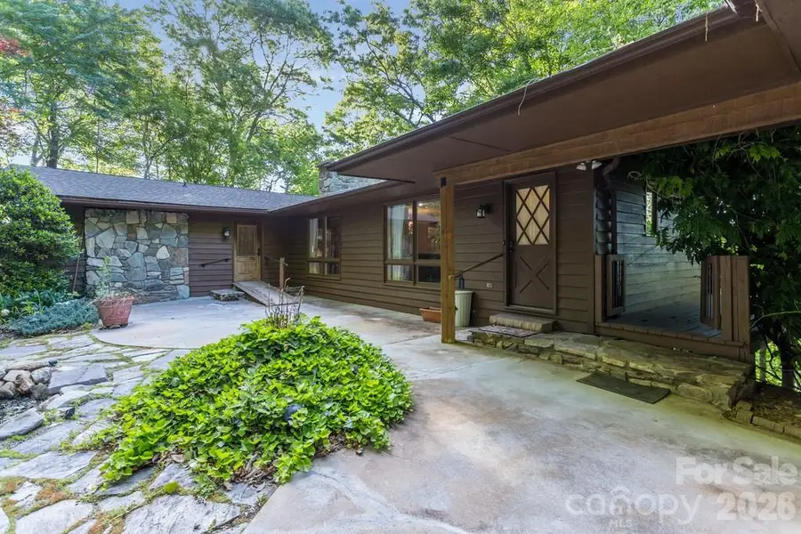 1126 Scenic Circle, Waynesville, NC 28786 - #2
