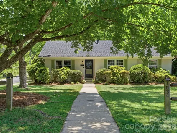 1534 Edgewater Drive, Charlotte, NC 28210