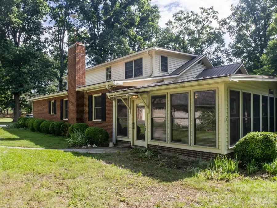 3250 Mount Pleasant Road S, Concord, NC 28025 - #3