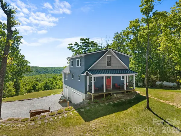 852 Marshall Ridge Road, Edneyville, NC 28792