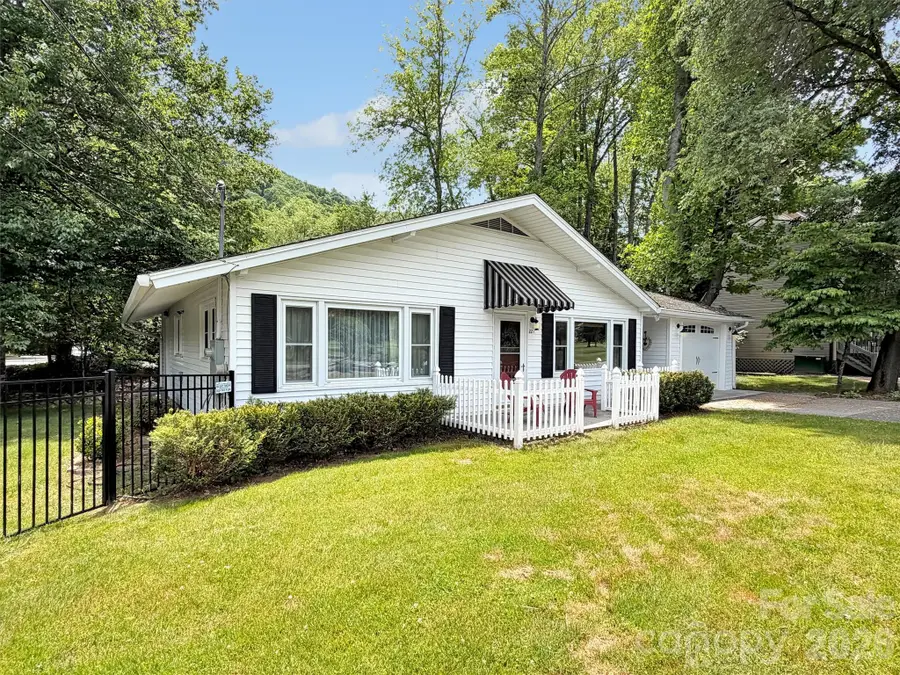 221 Moody Farm Road, Maggie Valley, NC 28751 - #3