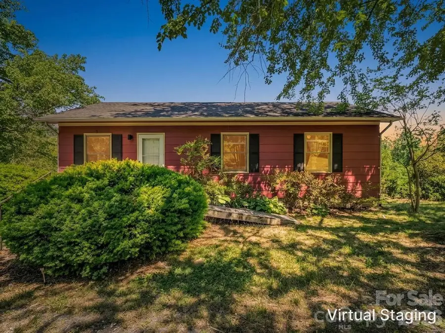 255 & 257 Crescent Street, Saluda, NC 28773 - #3