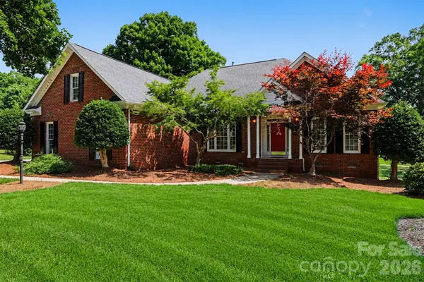 4726 Shannamara Drive, Matthews, NC 28104