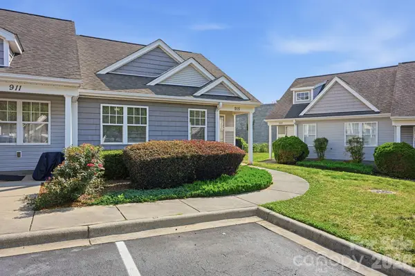 915 Barracuda Avenue, Statesville, NC 28677