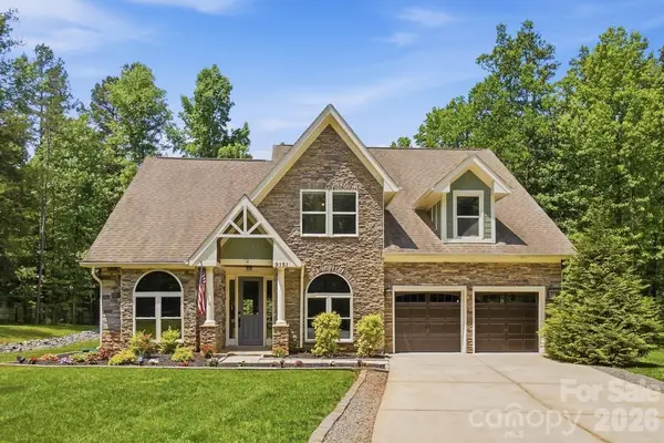 9151 Vagabond Road, Charlotte, NC 28227