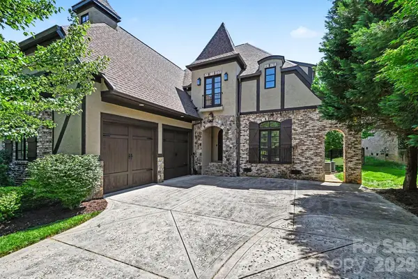 703 Sainte Rose Lane, Charlotte, NC 28226
