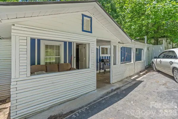 43 Candler School Road, Candler, NC 28715