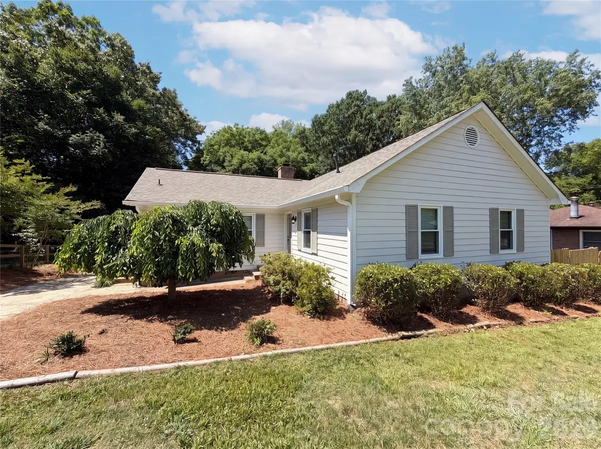 6727 Glenmoor Drive, Charlotte, NC 28214 - #1