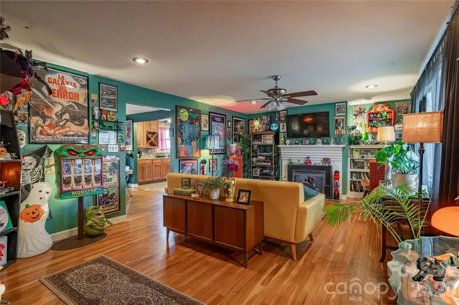 200 Falls Street, Morganton, NC 28655 - #3