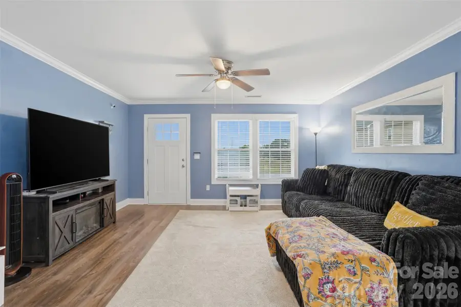 1629 Oak Leaf Drive, Hickory, NC 28601 - #2