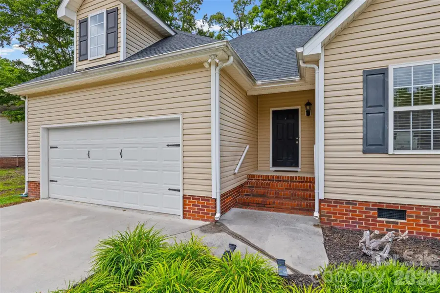 509 Kittiewake Lane, Clover, SC 29710 - #2